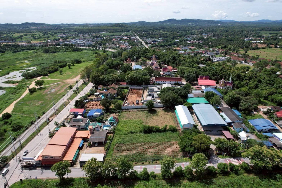 รูป ที่ดินเกือบติดขอบอ่างมาบประชัน เหมาะสำหรับสร้าง พูลวิลล่า หรือ บ้านส่วนตัว - รูปที่ 5/5