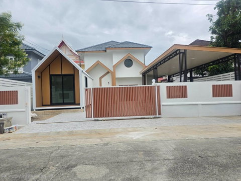 บ้านเดี่ยวนิมิตใหม่40 หมู่บ้าน เคซี.การ์เด้นโฮม9 ทำเลดี กว้างขวางมาก ตกแต่งรีโนเวทใหม่ สวย มีเรือนหลังเล็ก