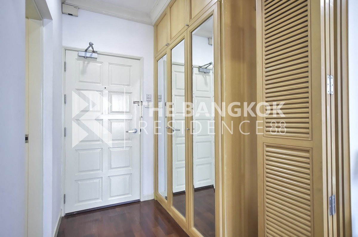picture President Place near BTS Chit Lom Comfortable and Ready to Move-in - 7/11