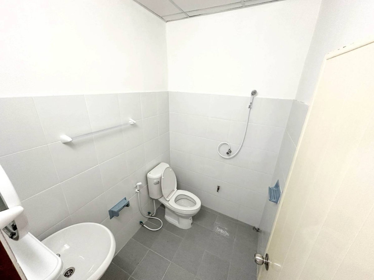 picture Townhome for rent on Sukhumvit 101/1 (SPSAD3603) - 8/8