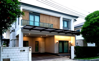 บ้านเดี่ยว สมุทรปราการ : LB005 ขายบ้านเดี่ยวสภาพเยี่ยม ใจกลางโครงการ Centro อ่อนนุช–สุวรรณภูมิ