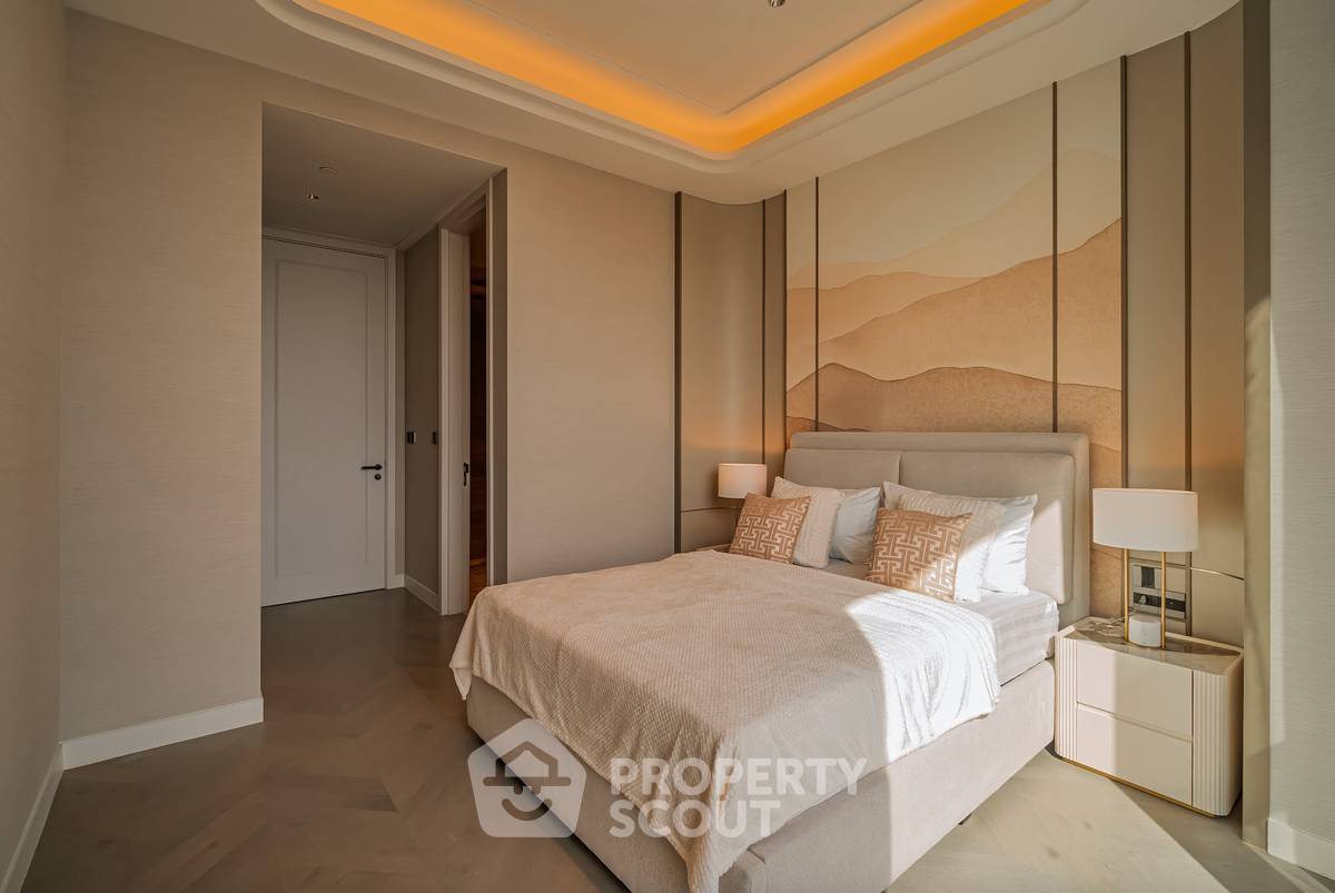 picture 3-BR Condo At One 89 Wireless, 31st Floor | 200m to MRT Lumphini (ID 2034254) - 8/13