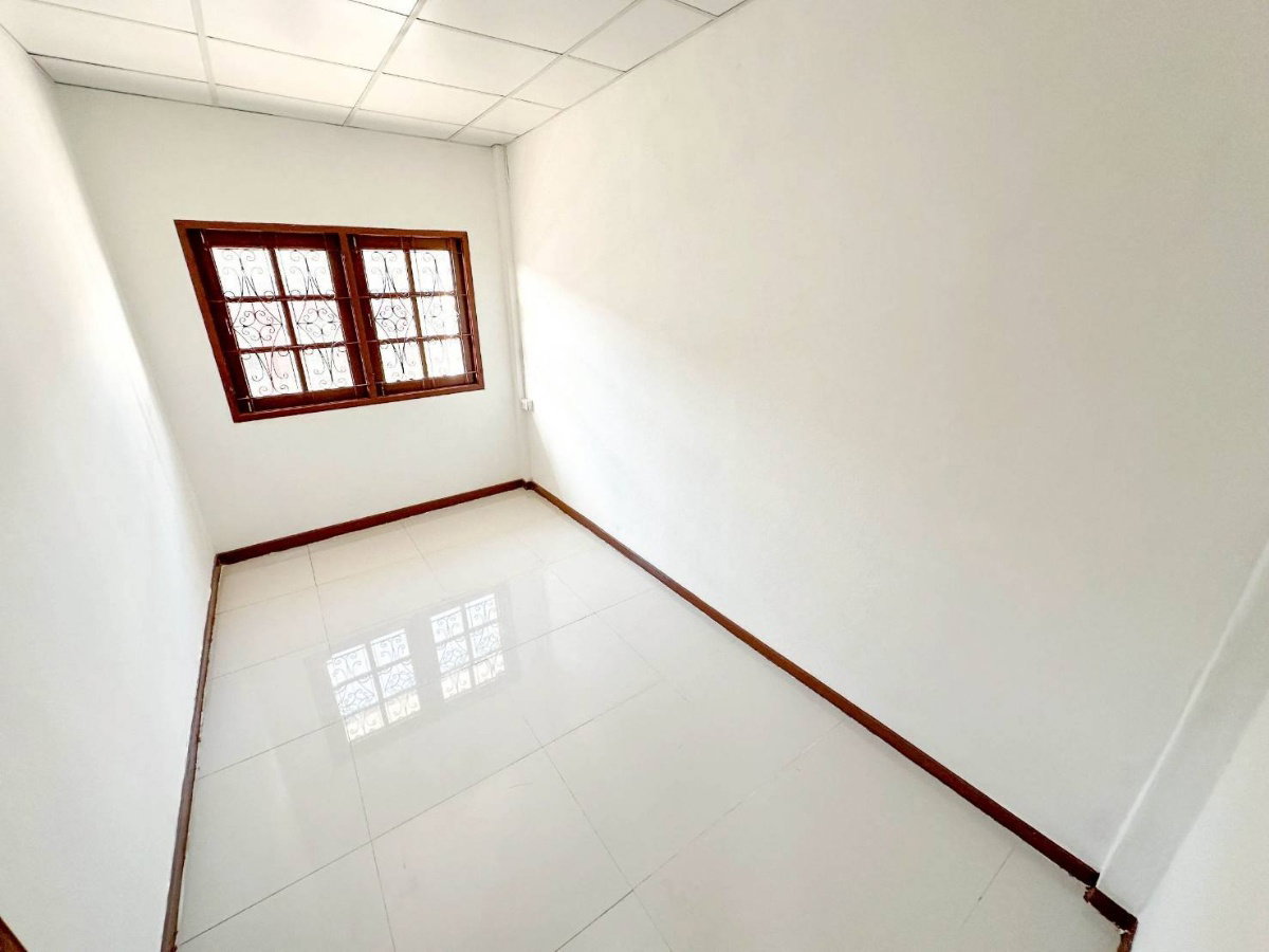 picture Townhome for rent on Sukhumvit 101/1 (SPSAD3603) - 5/8