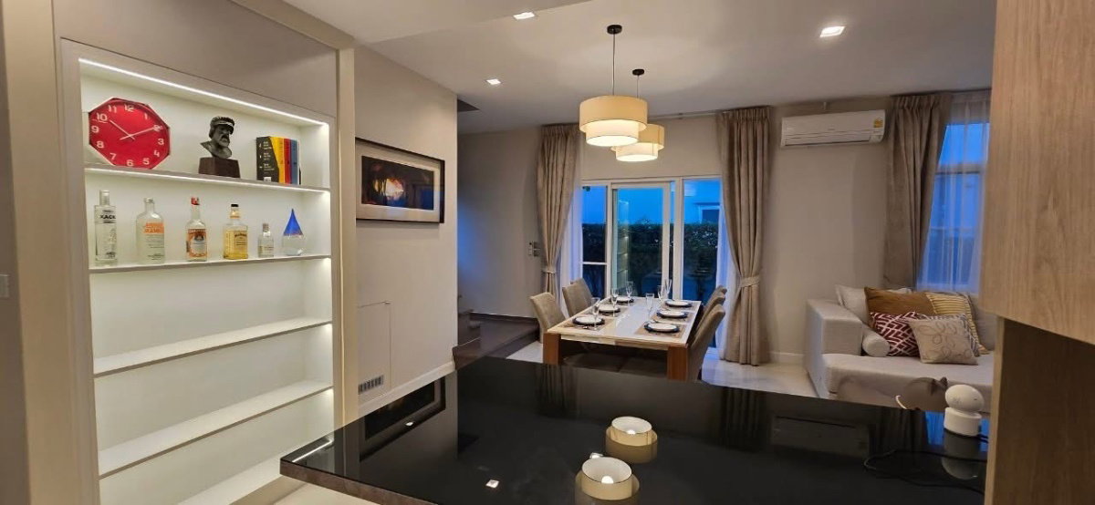 รูป 🏡 บ้านเดี่ยวสุดหรู มัณฑนา 2 บางนา | เฟอร์ครบ พร้อมเข้าอยู่ + EV Charger - รูปที่ 4/18