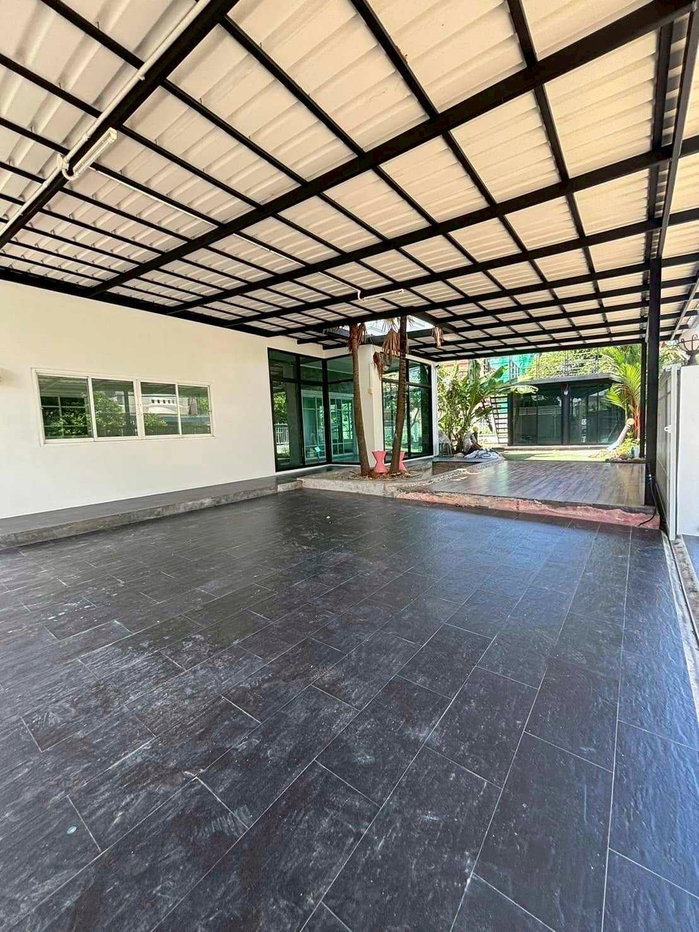 รูป LB015 ขายบ้านเดี่ยวด่วน หมู่บ้านปรีชาร่มเกล้า เข้าออกง่าย ใกล้ถนนใหญ่และสิ่งอำนวยความสะดวกครบ - รูปที่ 9/13