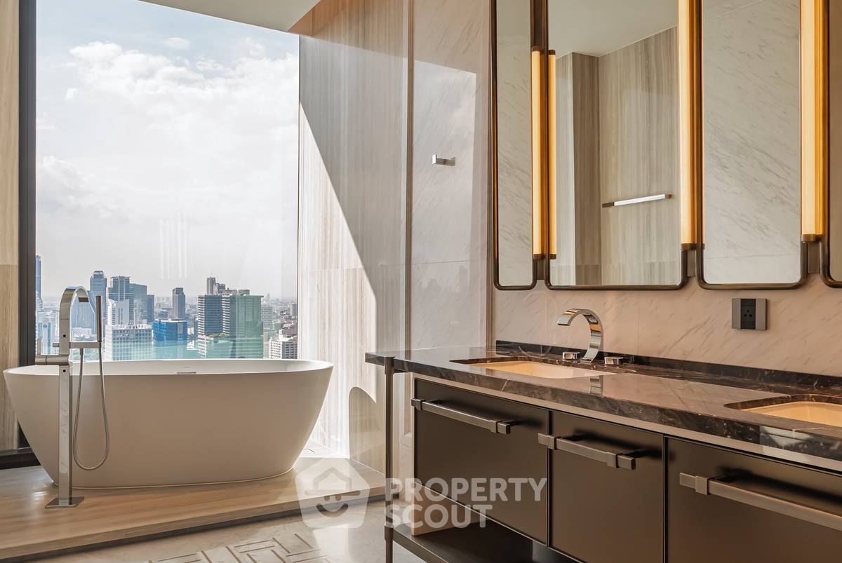 picture 2-BR 151 Sqm, 31st-Floor Sale At One 89 Wireless Near MRT Lumphini (ID 2034257) - 6/18