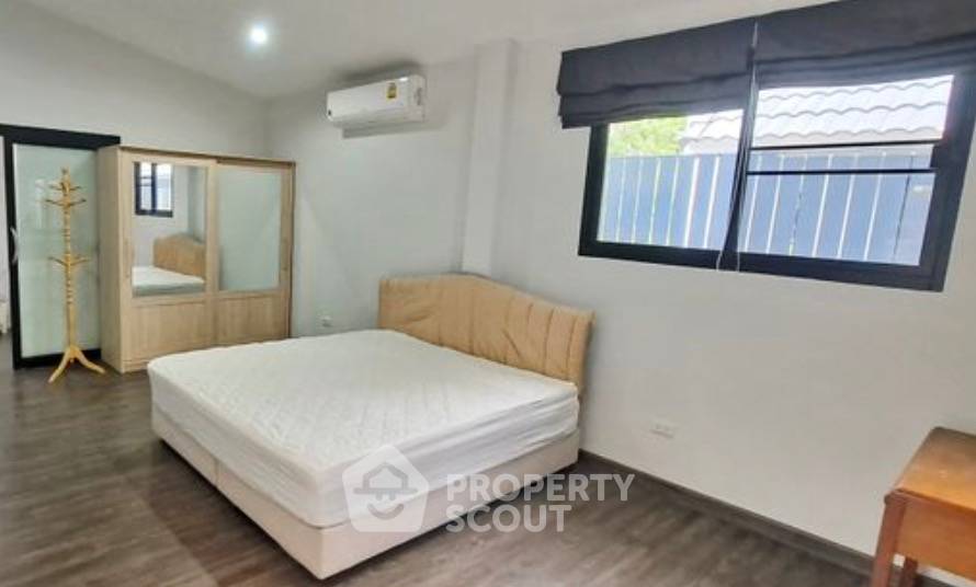 รูป บ้านเดี่ยว 4 ห้องนอน พร้อมรับสัตว์เลี้ยง ขาย ในอีสท์พัทยา หนองปรือ (ID 2428712) - รูปที่ 10/14