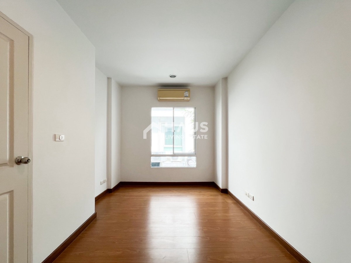 picture Baan Klang Muang Sathorn-Taksin 2 / 3 Bedrooms #TKAL001 - 7/13