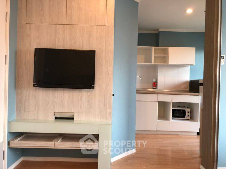 รูป ใกล้ ARL Hua Mak 300 ม. | คอนโด 1 ห้องนอน Lumpini Place Srinakarin-Huamak (ID 2435369) - รูปที่ 2/6