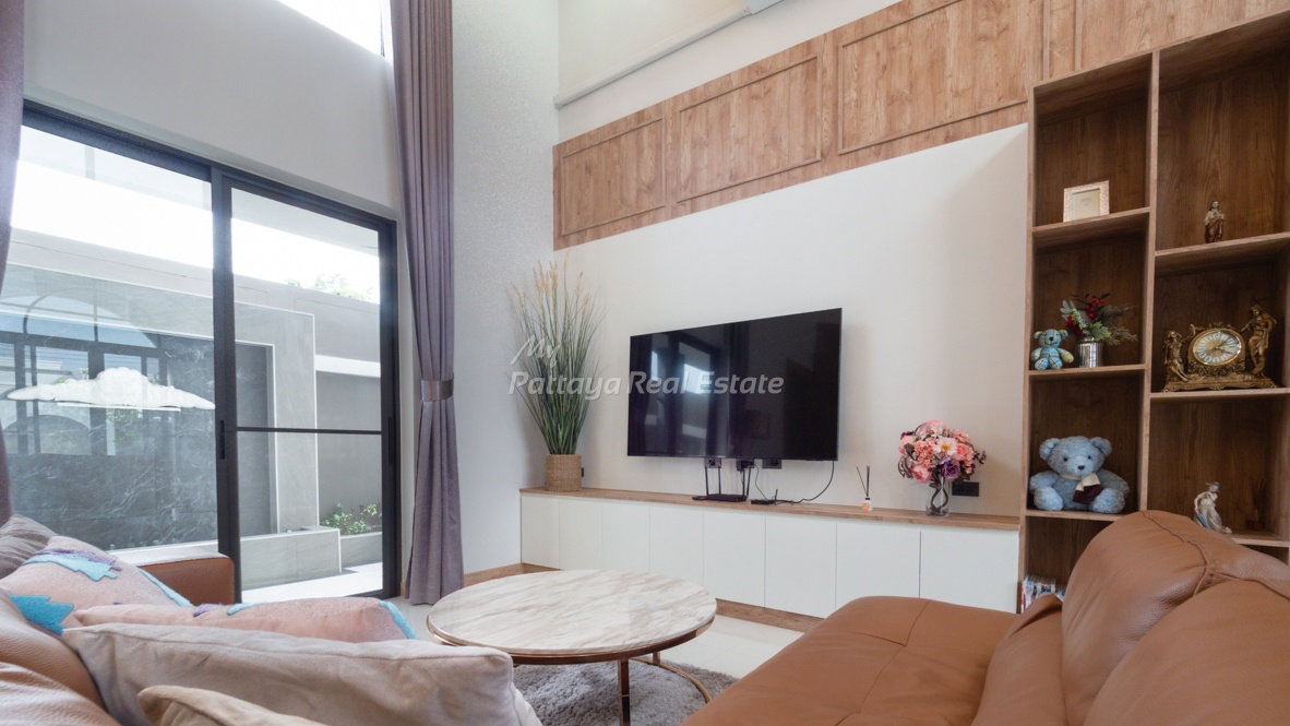 รูป HE0035 - ขายบ้านวิลล่า 4+1 ห้องนอน ใกล้อ่างมาบประชัน - รูปที่ 10/27