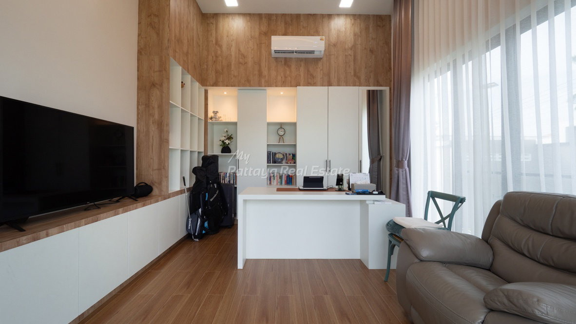 รูป HE0035 - ขายบ้านวิลล่า 4+1 ห้องนอน ใกล้อ่างมาบประชัน - รูปที่ 26/27