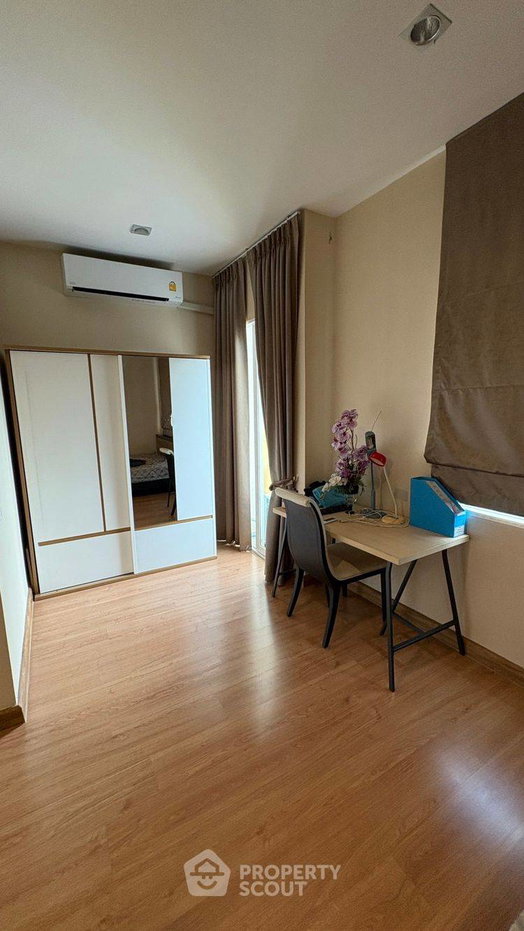 picture Pet-Friendly 4-BR Townhouse, Golden Town Ngamwongwan, near MRT Yaek Tiwanon (ID 2430992) - 4/14
