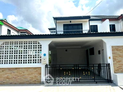 ขายบ้านเดี่ยว : บ้าน 3 ห้องนอน พื้นที่ 445 ตร.ม. จอมเทียน ยอร์ช คลับ 3 นาจอมเทียน (ID 2438761)