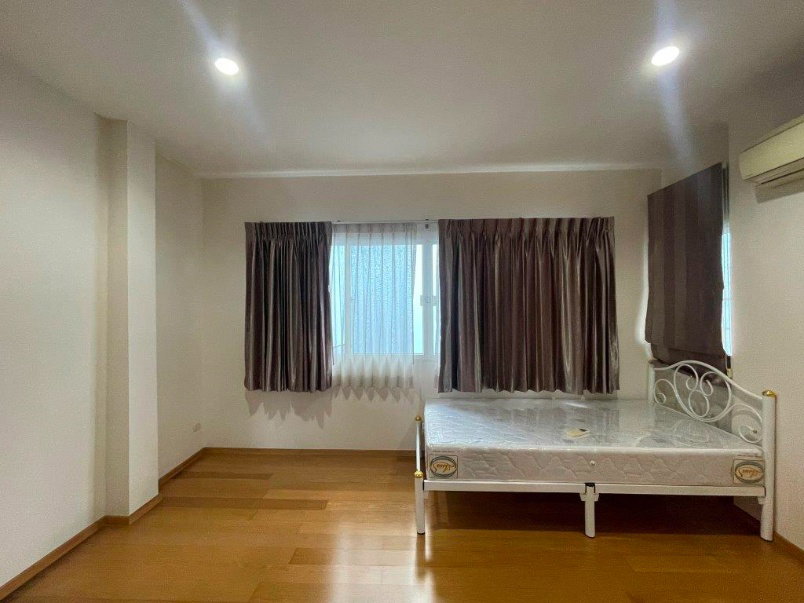 รูป ขายบ้านพร้อมผู้เช่าโครงการ Nirvana พระราม 9   3ชั้น ขนาด 38.5 ตรว. พื้นที่ใช้สอย 240 ตรม. 3 ห้องนอน  - รูปที่ 68/105
