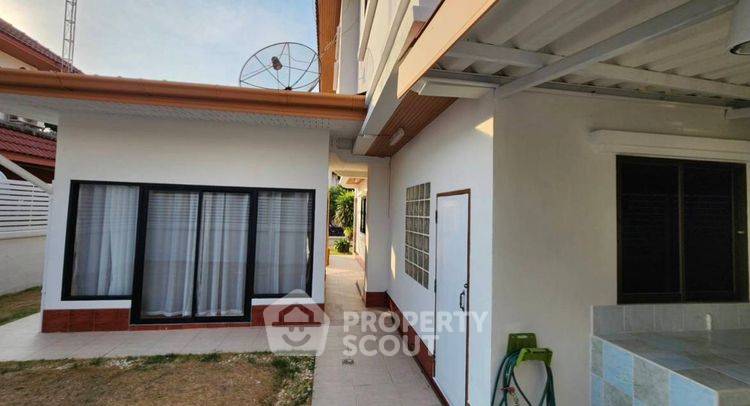 รูป บ้านเดี่ยว 4 ห้องนอน บ้านสามมุขธานี แสนสุข เมืองชลบุรี พื้นที่ 200 ตร.ม. (ID 2426277) - รูปที่ 6/11