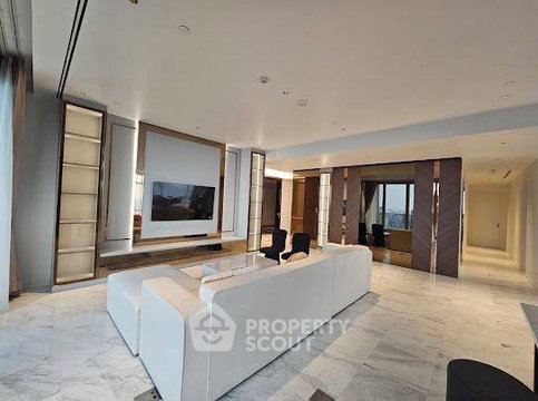 คอนโด 4 ห้องนอน ชั้นสูง 35 392 ตร.ม. โครงการ Four Seasons Private Residences ใกล้ BTS สะพานตากสิน (ID 2433357)
