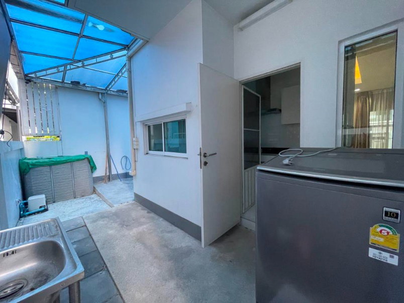 รูป ขายบ้านพร้อมผู้เช่าโครงการ Nirvana พระราม 9   3ชั้น ขนาด 38.5 ตรว. พื้นที่ใช้สอย 240 ตรม. 3 ห้องนอน  - รูปที่ 75/105