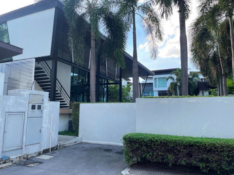 รูป ขายบ้านพร้อมผู้เช่าโครงการ Nirvana พระราม 9   3ชั้น ขนาด 38.5 ตรว. พื้นที่ใช้สอย 240 ตรม. 3 ห้องนอน  - รูปที่ 84/105