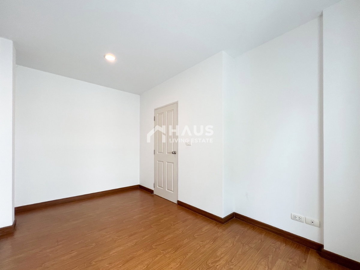 picture Baan Klang Muang Sathorn-Taksin 2 / 3 Bedrooms #TKAL001 - 8/13