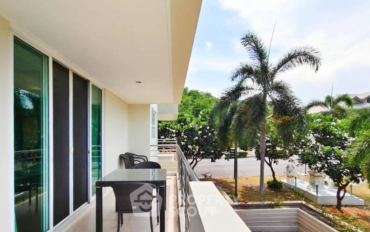 รูป คอนโด 3 ห้องนอน 172 ตร.ม. ซีฟเรดจ์ หัวหิน ใกล้ Memory House Cafe (ID 1871607) - รูปที่ 13/15