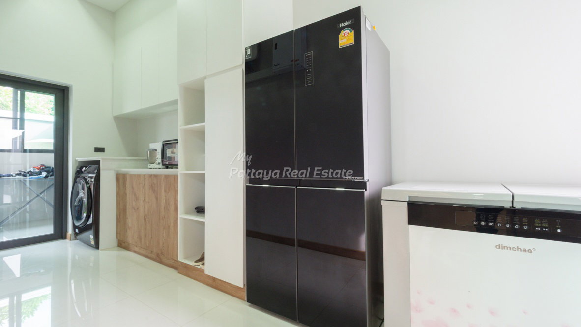 รูป HE0035 - ขายบ้านวิลล่า 4+1 ห้องนอน ใกล้อ่างมาบประชัน - รูปที่ 5/27