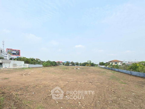 Land For Sale In Bang Khun Kong, Bang Kruai, Nonthaburi (ID 2433066)