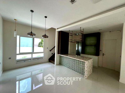 Houses for sale : 4-BR House For Sale In มัณฑนา พรานนก สาย 2-บางแวก, Bang Khae (ID 2426116)