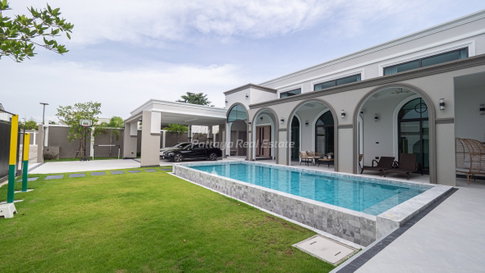 Company Name - 4+1 Bedrooms Private Pool Villa for sale in Mabprachan HE0035