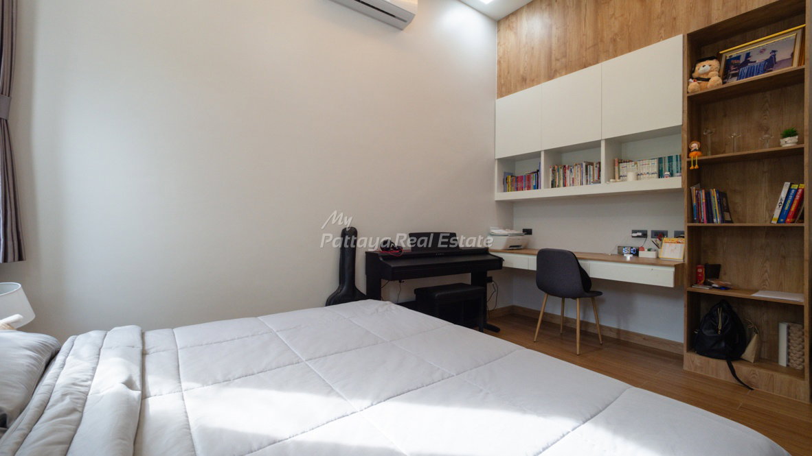 รูป HE0035 - ขายบ้านวิลล่า 4+1 ห้องนอน ใกล้อ่างมาบประชัน - รูปที่ 17/27