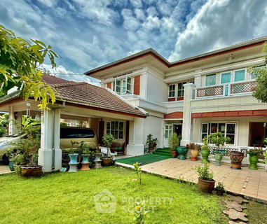 Pet-Friendly 4-BR House For Sale, Maneeya Masterpiece Rattanathibet Near MRT Sai Ma (400m) (ID 2431410)