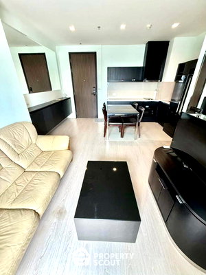 คอนโดให้เช่า : คอนโด 2 ห้องนอน Rhythm Sukhumvit 44/1 ใกล้ BTS พระโขนง 70 ม. (ID 2439781)