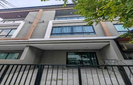 รูป ให้ เช่าทาวน์โฮม 3 ชั้น Premium Place พหลโยธิน–รามอินทรา  220 ตร.ม. 24 ตร.ว.  4นอน 3น้ำ ทำเลเทพ ถนนเทพรักษ์ ใกล้ BTS สายหยุด - รูปที่ 1/10