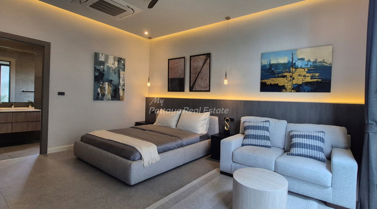 รูป HEHSP01 - ขายบ้านวิลล่า 4 ห้องนอน ฮอร์สชูพอยท์ - รูปที่ 11/17