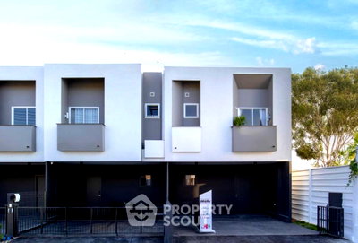 ทาวน์โฮม รพ.เทพปัญญา : ทาวน์โฮม 3 ห้องนอน 203 ตร.ม. สันพะเนียด สันทราย เชียงใหม่ (ID 2438771)