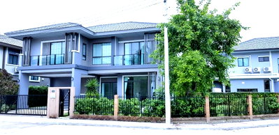 Houses for sale สถาบันเทคโนโลยีไทย-ญี่ปุ่น : LB076 Single House for Sale – The Plant Exclusique Pattanakarn 38 By Pruksa | Corner Unit | Largest House Type