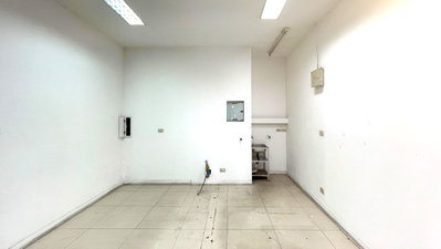 Office for rent : Office space for Rent at iPLACE Ladkrabang. Close to Ladkrabang Industrial Estate. 28 sqm. in 31,112 THB/month. Your One-Stop Community Center