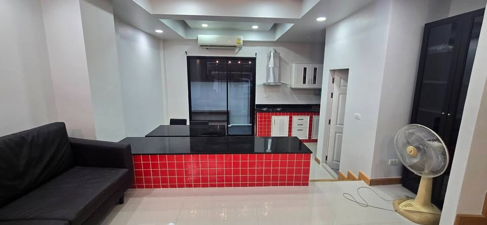 รูป  EHL-250443 ให้เช่า บ้านสารินวิซ แบริ่ง โฮมออฟฟิส 3 ชั้น  - รูปที่ 9/14