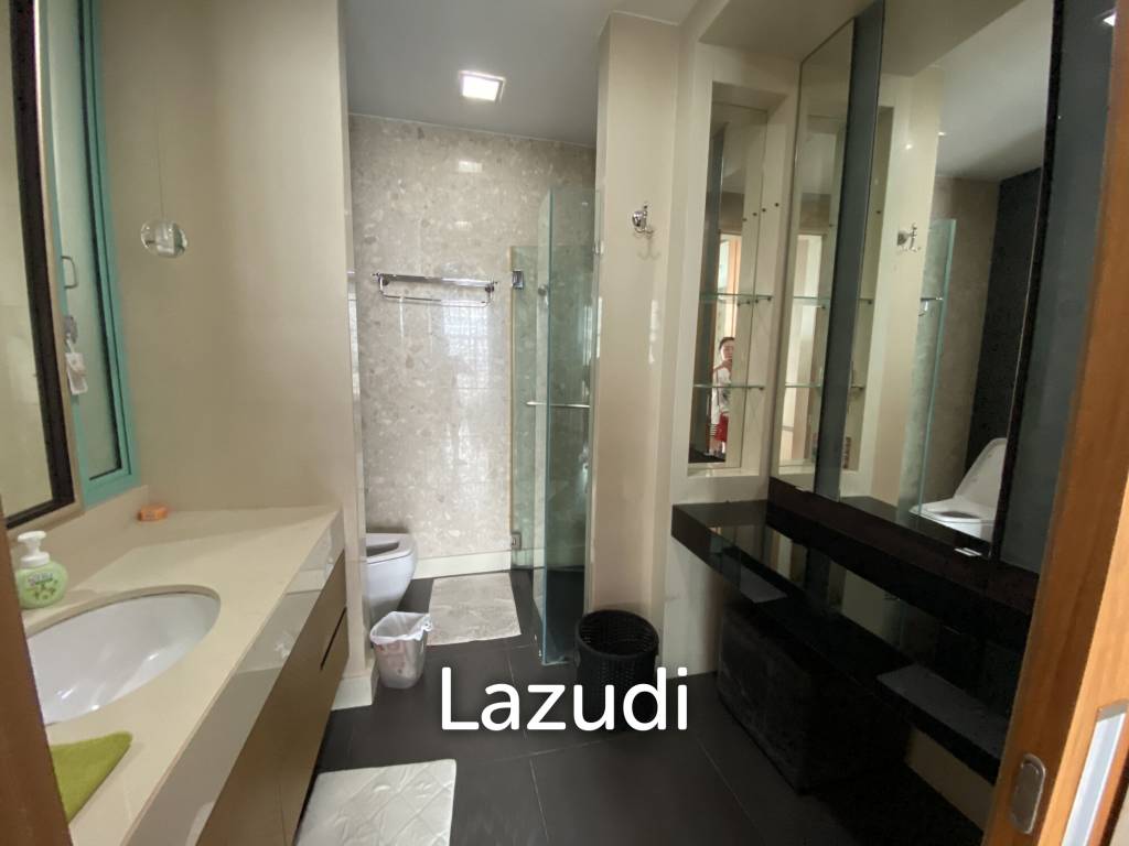 รูป Stunning 2-Bed Condo With Skyline Views Bangkok - รูปที่ 11/18