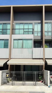 ขายทาวน์โฮม โครงการ บ้านกลางเมือง ดิ อิดิชั่น พระราม 9-พัฒนาการ 3 ชั้น 3 ห้องนอน 3 ห้องน้ำ