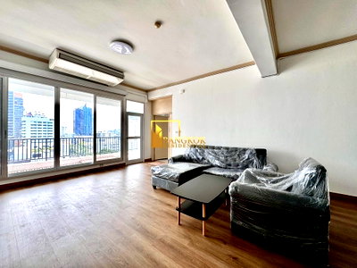 Apartment building for rent Sukumvit 49 : Expansive 3 Bedroom Apartment For Rent in Thong Lo - BR20822AP