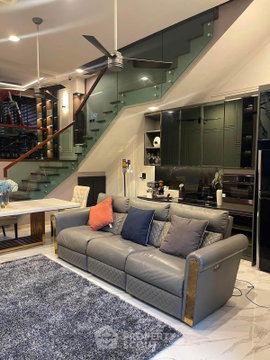 ทาวน์โฮม 3 ห้องนอน ขาย ที่ THE EIGHT Chatuchak-Ratchada ใกล้ BTS ห้าแยกลาดพร้าว (ID 2445040)