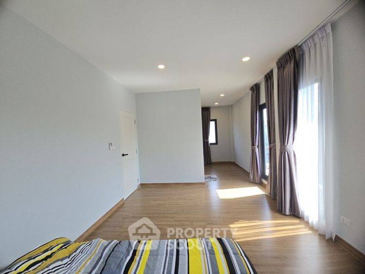 รูป บ้านเดี่ยว 3 ห้องนอน ขาย ใน Centro Rama 2-Puttabucha ใกล้ท่าข้าม บางขุนเทียน (ID 2427695) - รูปที่ 2/7