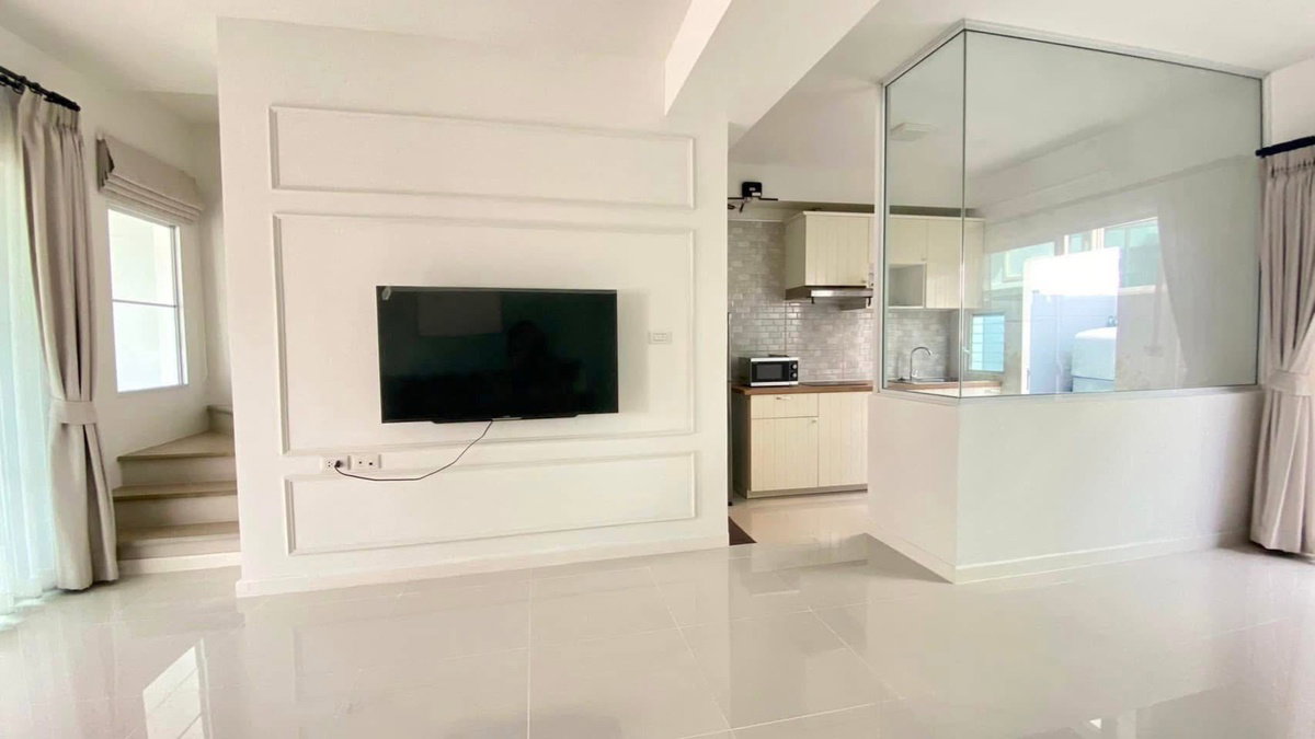 รูป 🏡 ให้เช่าบ้าน Indy 2 บางนา - รามคำแหง 2  หลังมุม 2 ชั้นครึ่ง (มีชั้นลอย) มีสวนในรั้ว  - รูปที่ 8/11