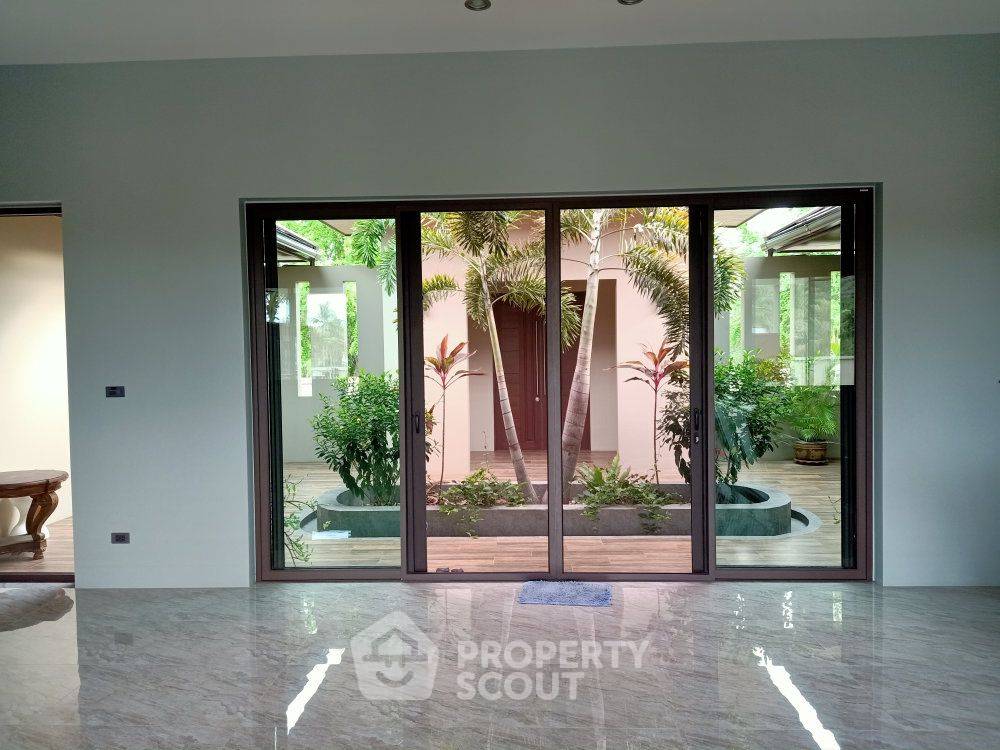 รูป วิลล่า 2 ห้องนอน สำหรับขาย ใกล้ปากน้ำปราณ เป็นมิตรกับสัตว์เลี้ยง (ID 2442714) - รูปที่ 10/13