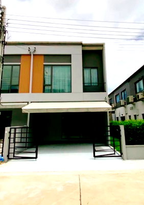 Townhouses for rent : Pleno Sukhumvit-Bangna                2 
