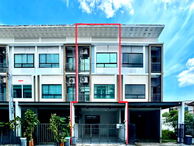 ขายทาวน์โฮม : ขายด่วน ทาวน์โฮม 3 ชั้น สไตล์ Modern ต่อเติมเต็มพื้นที่ เหมือนบ้านมือหนึ่ง | ฟังก์ชันใหญ่ 4 ห้องนอน ทำเลทอง ใกล้ทางด่วน