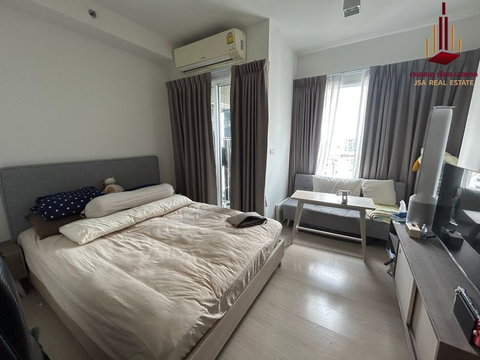 ✨ For Sale: Chapter One Eco Ratchada - Huai Khwang Condo ✨ 💰 Only 2,100,000 THB