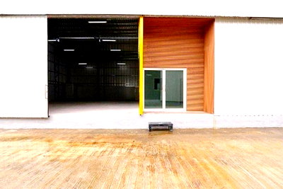 Factory for rent Rama 2 Road : ChomThong Rama2 3.7 km. from BTS Talat Phlu Warehouse for rent in a new style area Room B1 198 sq.m