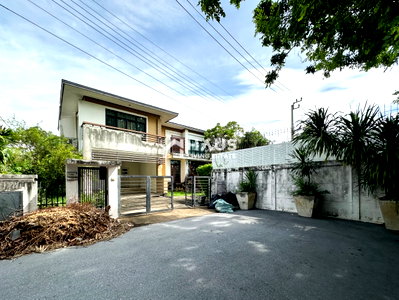 Houses for sale Thonburi Vocational College : The Gallery Setthasiri's Collection / 3 Bedrooms #HRP1016