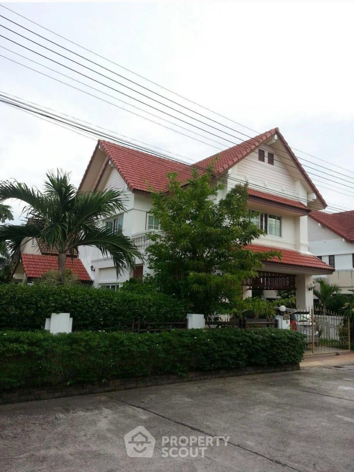 รูป บ้านเดี่ยว 3 ห้องนอน เพื่อขาย ในศรีราชา ชลบุรี (203.8 ตร.ม.) (ID 1601163) - รูปที่ 2/6